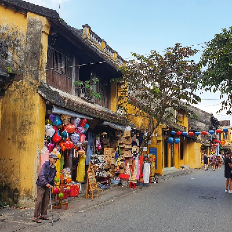 Saigon - Cuchi - Mekong - Danang - Hoian - Hue - Halong - Hanoi (12 Days - 11 Nights) 4