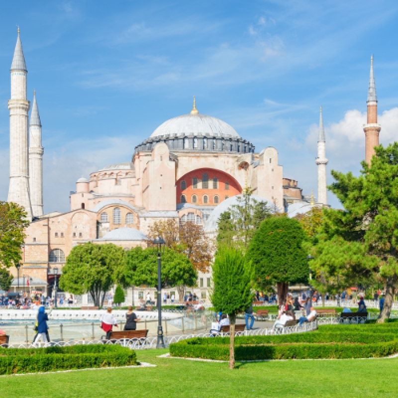 Daily Hagia Sophia Walking Tour in Istanbul – Explore Byzantine History & Architecture 1