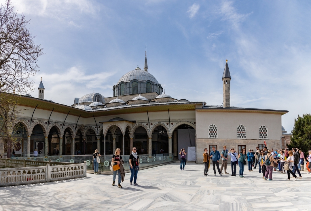 Full-Day Istanbul Tour: Hagia Sophia, Blue Mosque, Topkapi Palace & Bazaar 7