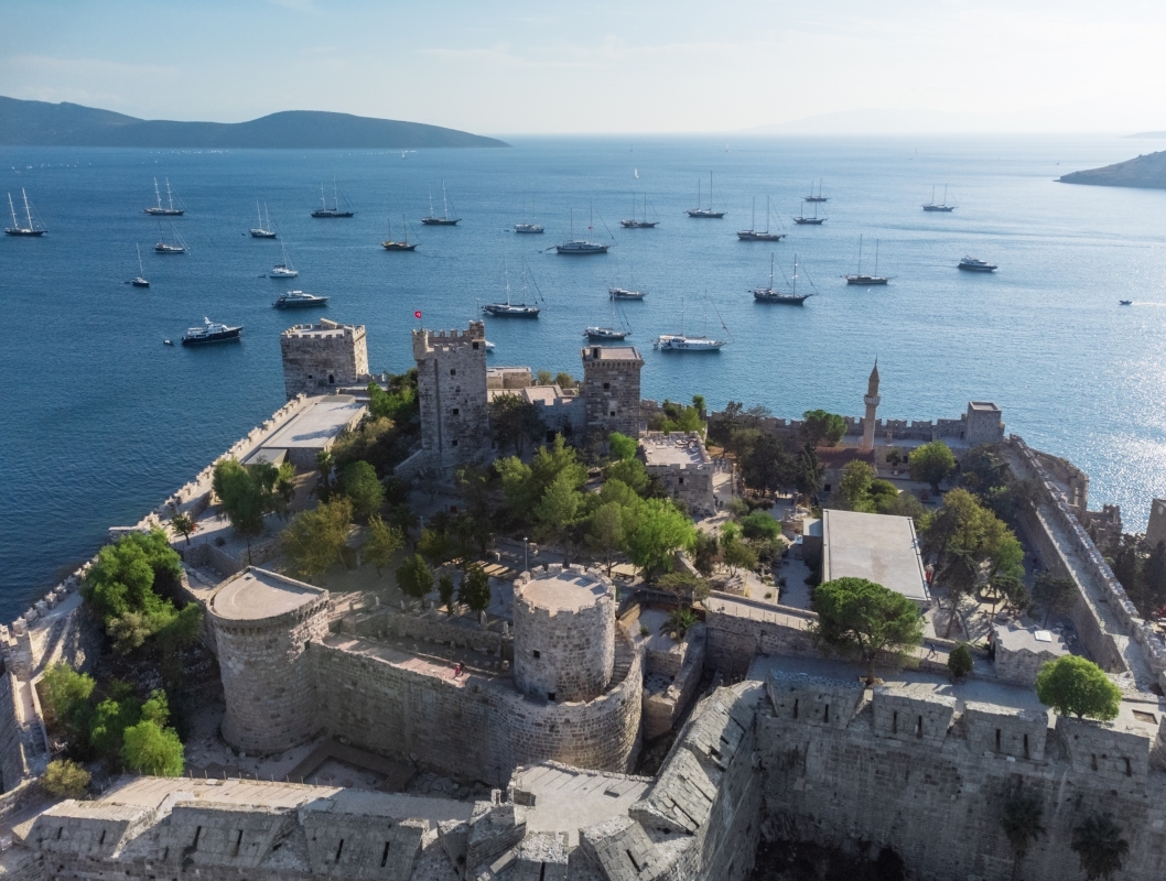Daily Bodrum City Tour from Istanbul – Explore Bodrum Castle, Mausoleum & Ancient Theatre 4
