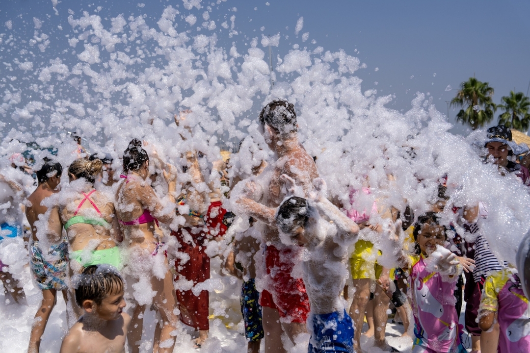 Daily Aquapark Tour Istanbul – Turkey’s Largest Waterpark Adventure 2