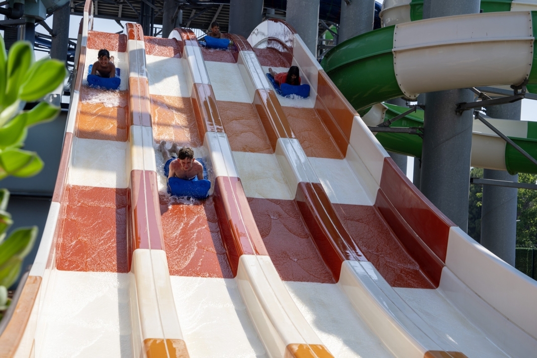Daily Aquapark Tour Istanbul – Turkey’s Largest Waterpark Adventure 7