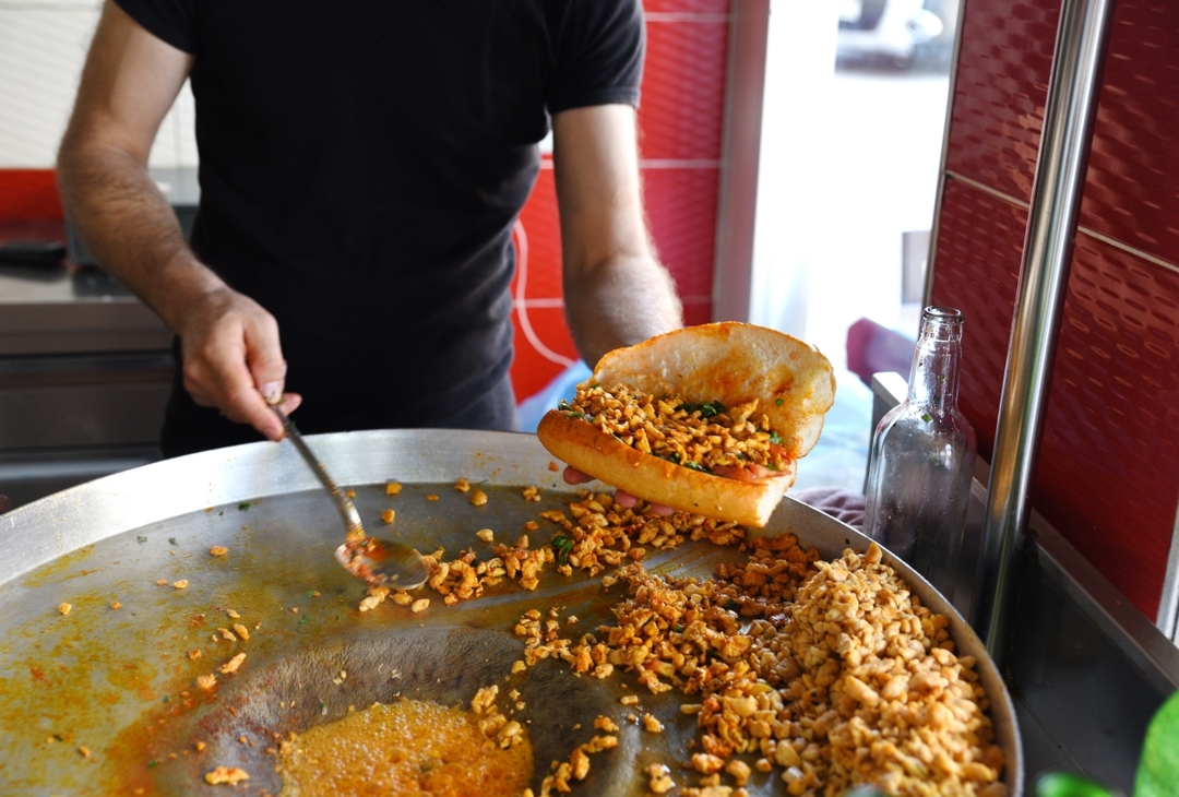 Free Walking Tour Istanbul: Discover Taksim & Taste Turkish Street Food 5