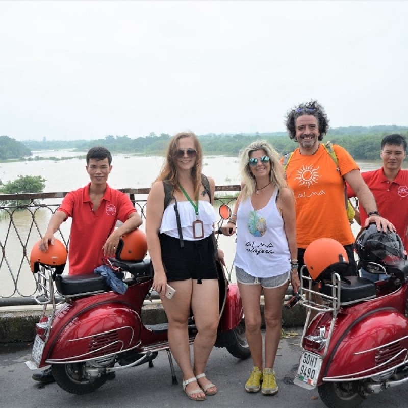 Hanoi Insight Morning Half Day Vespa Tour  9