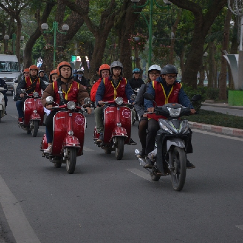 Explore Hanoi at Sunset Vintage Vespa Cultural and Historical Tour 7