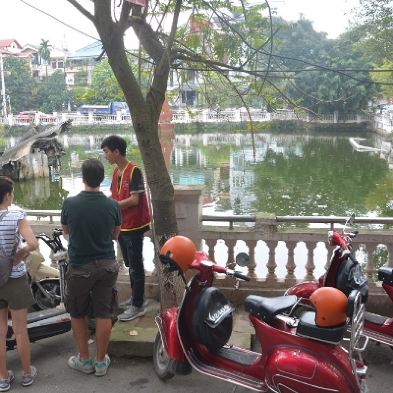 Hanoi Cultural Landmarks and Cuisine Adventure: Authentic Vintage Vespa Afternoon Tour 7