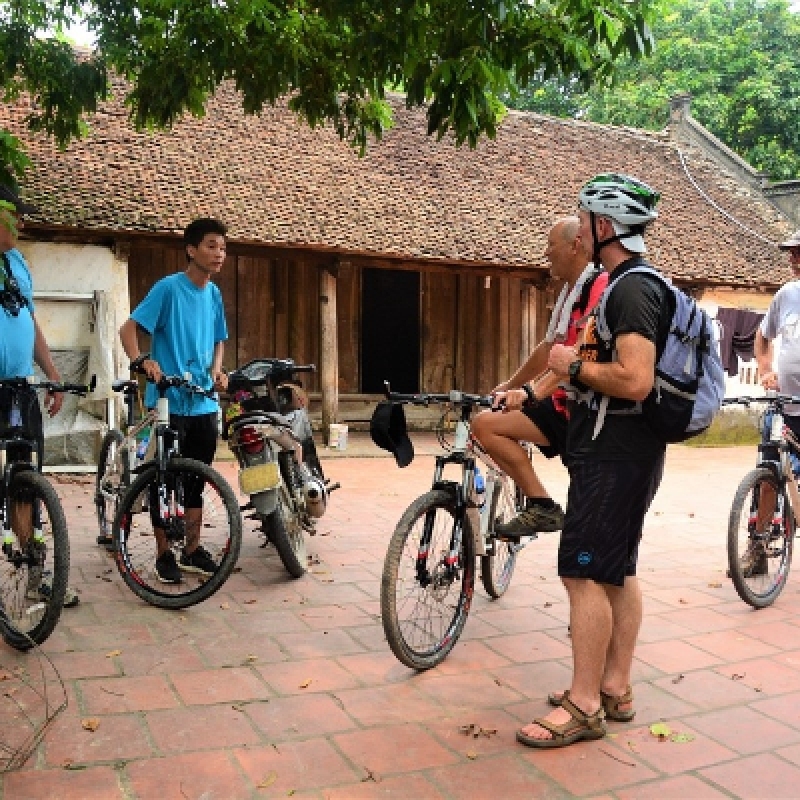 HALF DAY HANOI CITY BICYCLE TOUR (AFTERNOON) 7