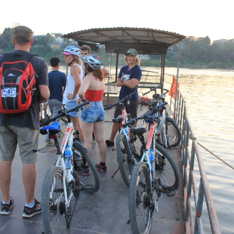 HALF DAY AFTERNOON HANOI CITY BICYCLE TOUR 4
