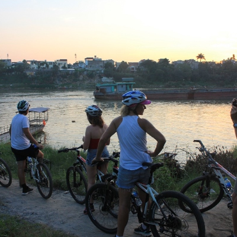 SUNRISE BICYCLE HANOI CITY TOUR 7