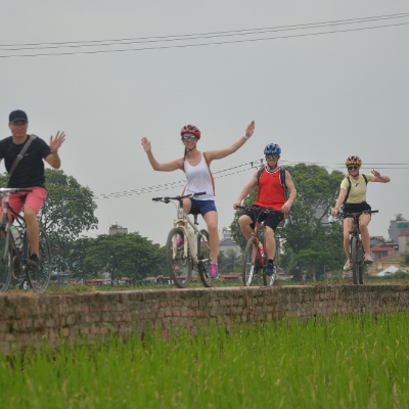 Hanoi Countryside and Co Loa Ancient Citadel Full Day Bicycle Tour 9