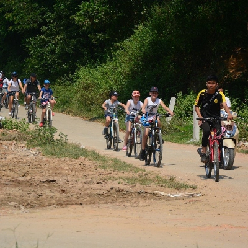 Hanoi Countryside and Co Loa Ancient Citadel Full Day Bicycle Tour 10
