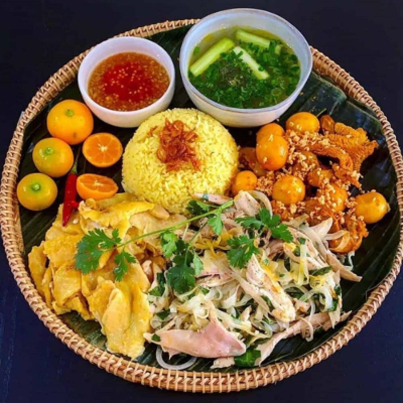 Hoi An Evening Food Tour Walking Explore Street Eats and Ancient Town 5
