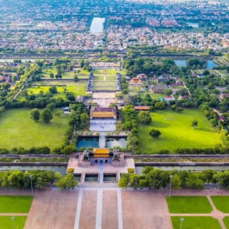 Hue Imperial City & Hai Van Pass Day Tour from Hoi An - Small Group 6