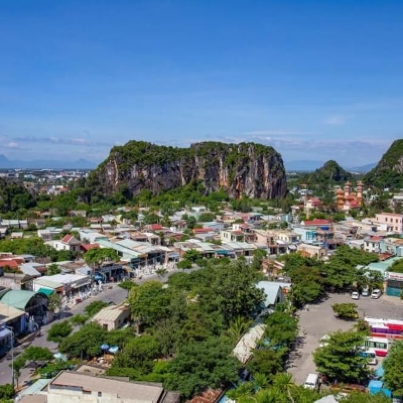 Explore Marble Mountains Am Phu Cave Morning Tour Hoi An to Da Nang 6