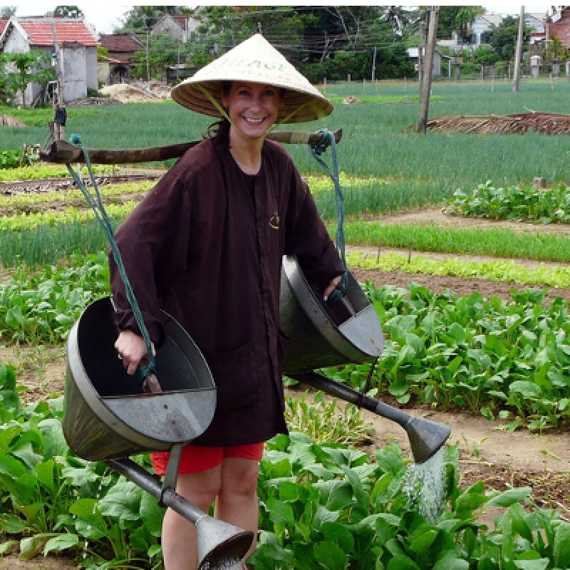 Tra Que Village Afternoon Cooking Farming Tour with Bike Ride in Hoi An 5