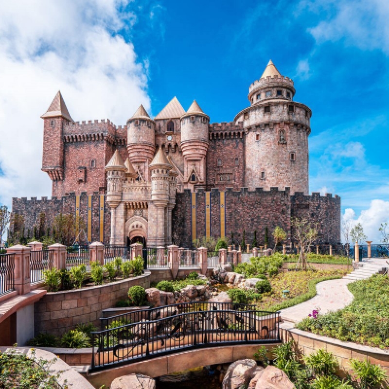 Ba Na Hills Full-Day Highlights Golden Bridge French Village Group Tour 5