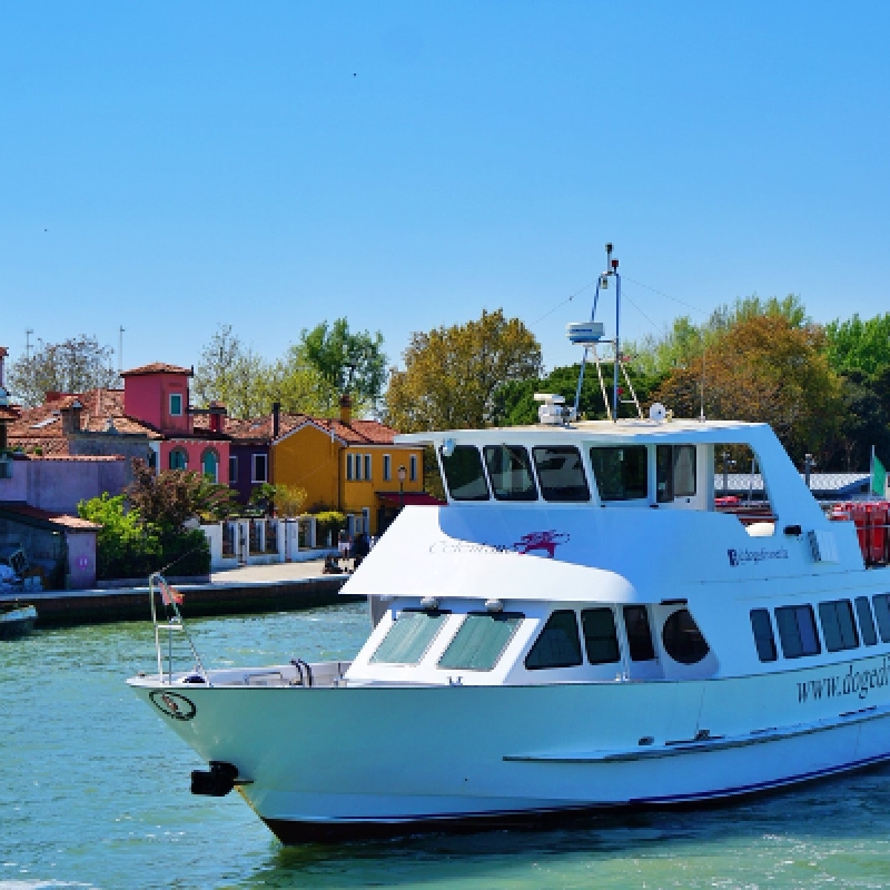 Venice: Murano and Burano Boat Tour with Glass Factory Visit - morning tour from San Marco 1