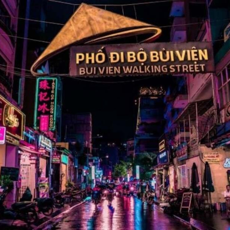 Explore Saigon's Best Street Food and Culture Private Motorbike Night Tour 4