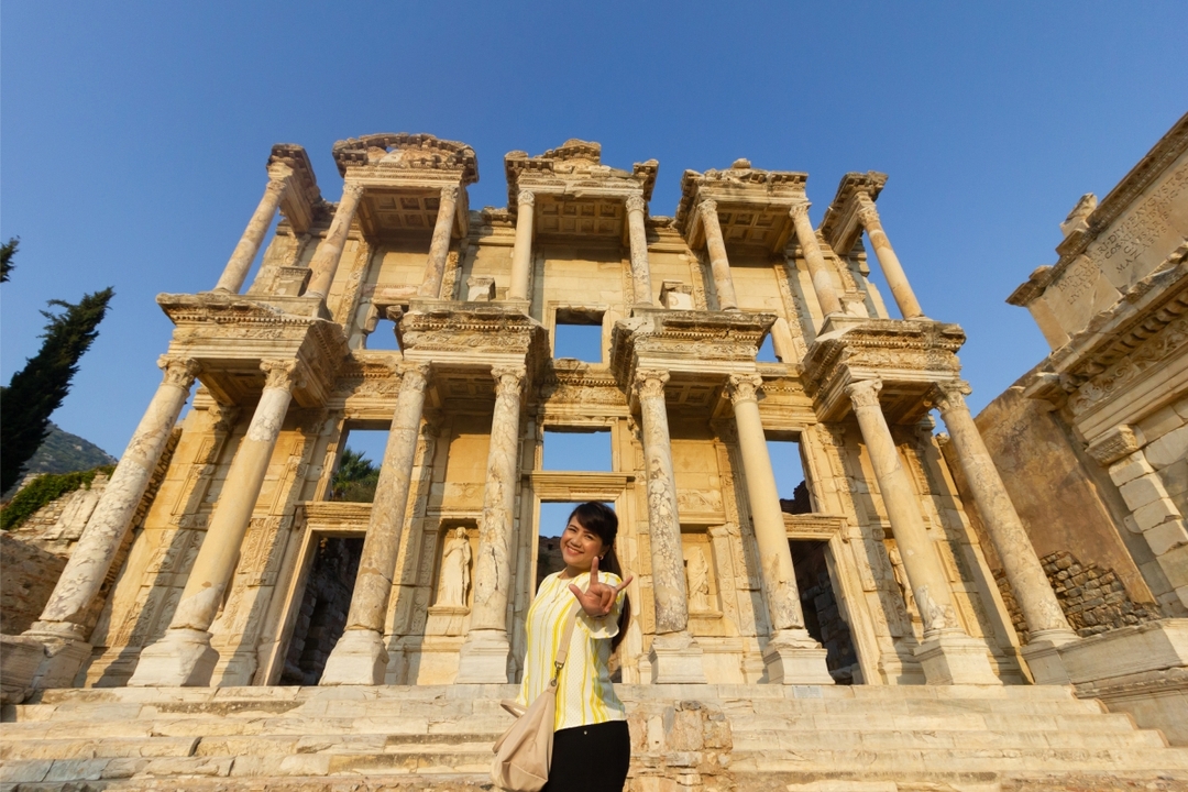 13 Day Turkey & Greece Highlights Tour: Istanbul, Cappadocia, Santorini & Athens 8