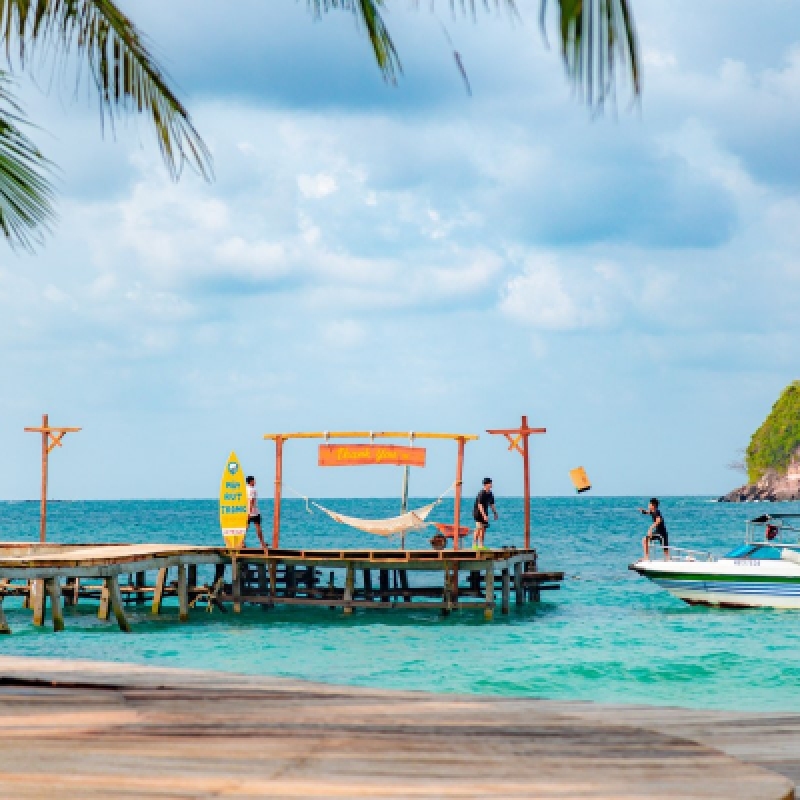 Phu Quoc Cable Car and Islands Adventure Aquatopia Snorkel Boat Tour 7