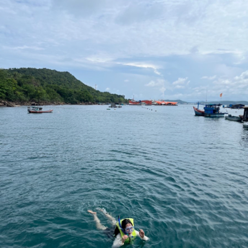 Phu Quoc Cable Car Snorkel Aquatopia Park Full-Day Island Tour 9