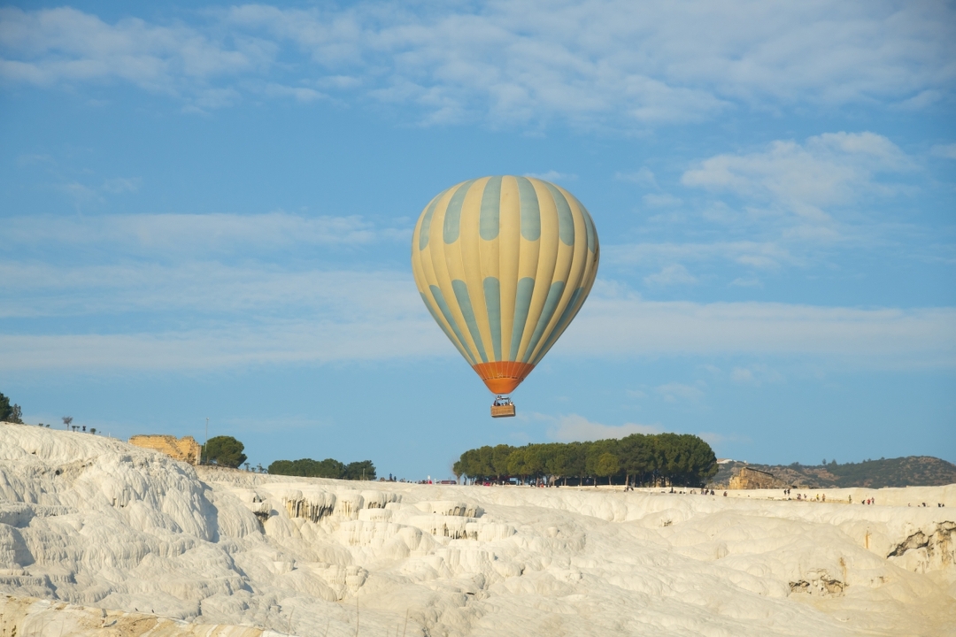 Pamukkale Hot Air Balloon Tour from Fethiye – Sunrise Flight Over Cotton Castle & Travertines 2