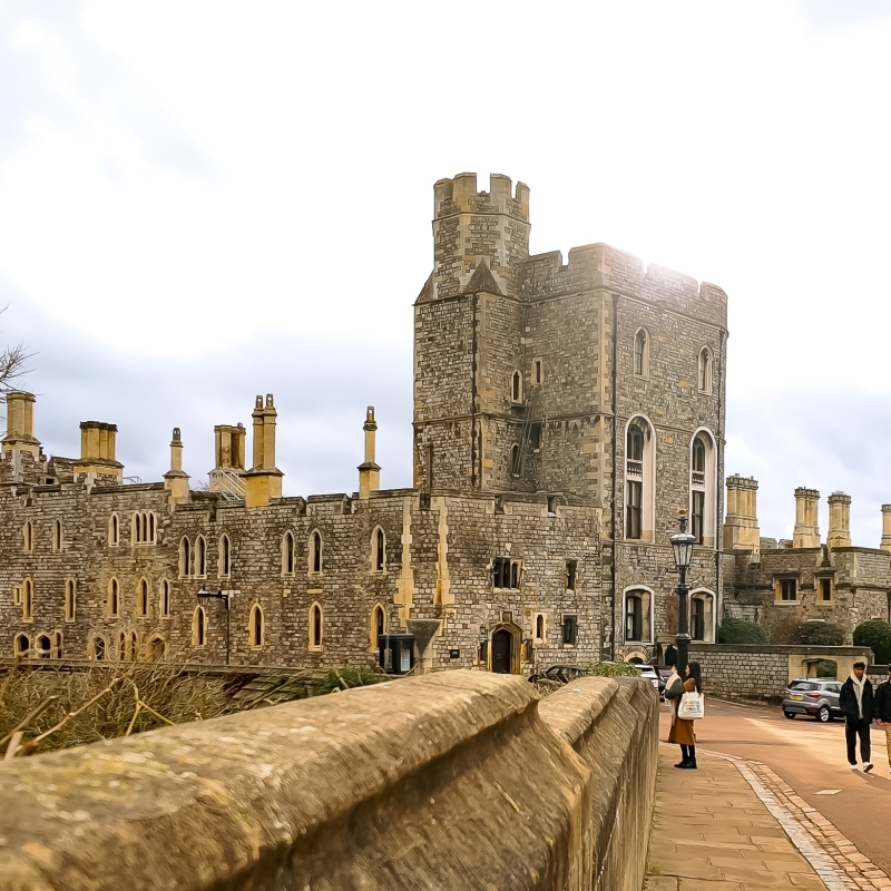 Stonehenge and Windsor Tour from London with Entry Tickets 4
