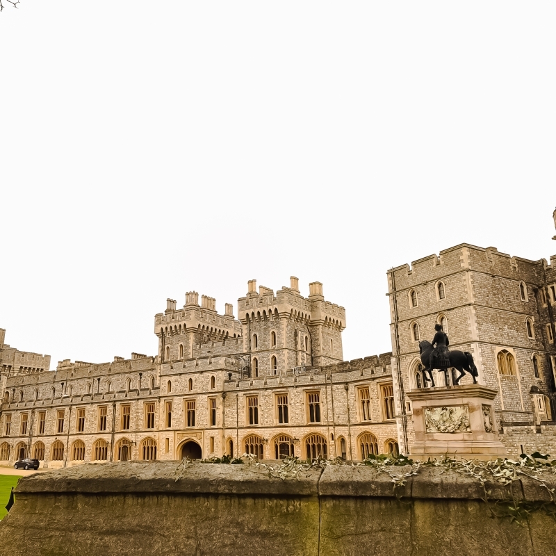 Stonehenge and Windsor Tour from London with Entry Tickets 6
