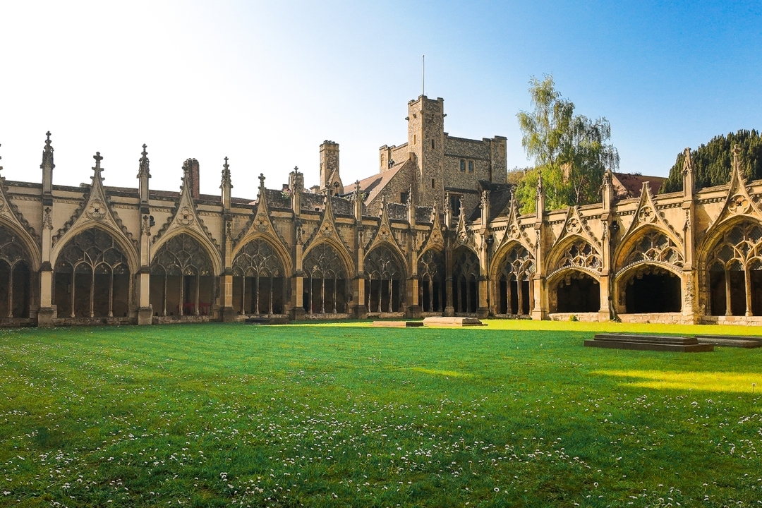 Canterbury and Dover Castle Guided Day Tour from London 7
