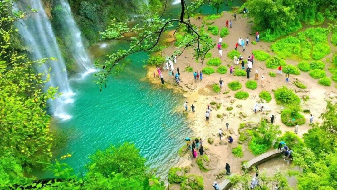 Sightseeing East Salalah Tour 1