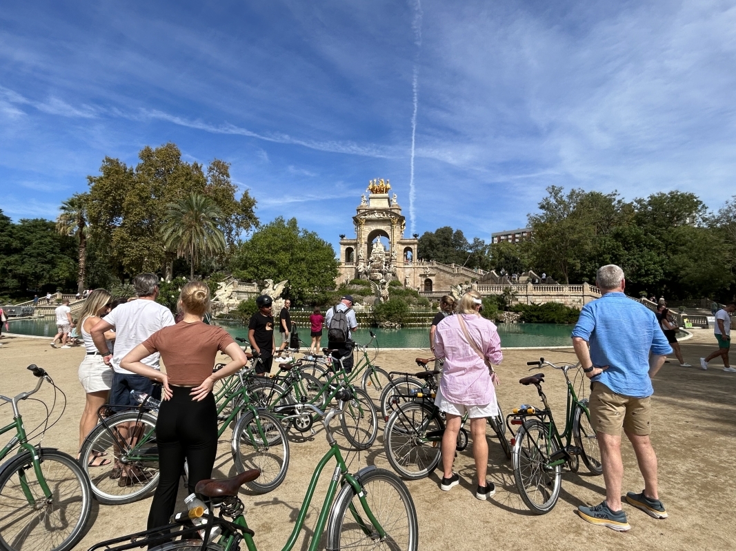 Barcelona City Bike Tour | Highlights & Hidden Gems 9