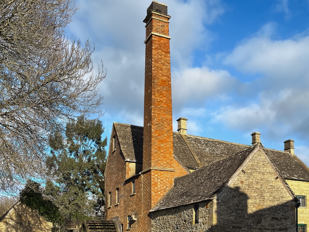 The Cotswolds Guided Day Tour from London 6