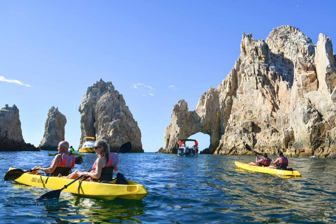 Cabo Kayaking & Snorkeling Tour at The Arch 1