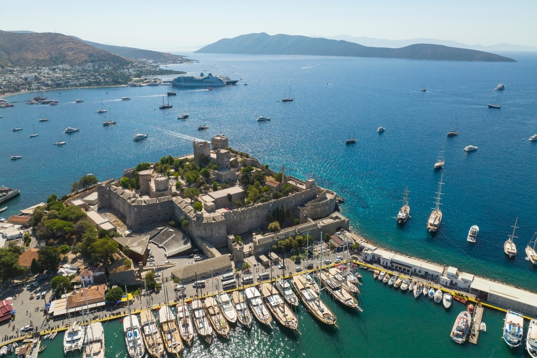 Bodrum Airport BJV Transfers to Bodrum City Center Hotels 8
