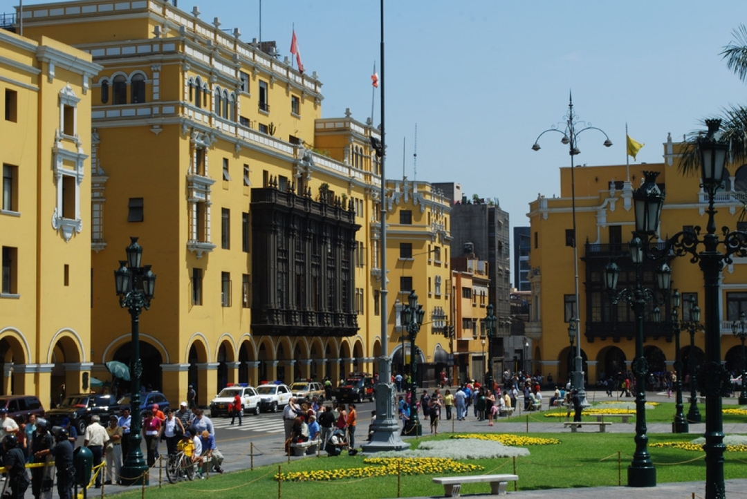 Lima City Tour, Chatedral, Convent of Santo Domingo and Larco Museum Half Day 4