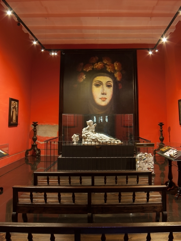 Lima City Tour, Chatedral, Convent of Santo Domingo and Larco Museum Half Day 5