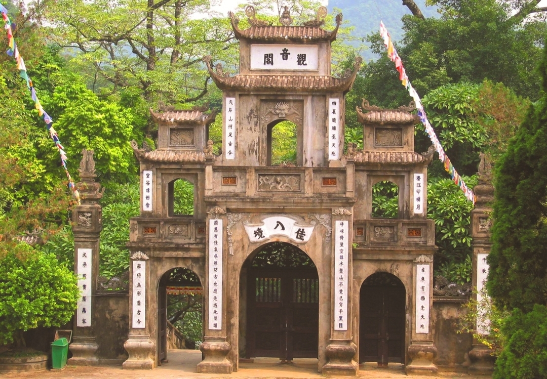 BUDDHISM PILGRIMAGE – PERFUME PAGODA JOINING TOUR 4
