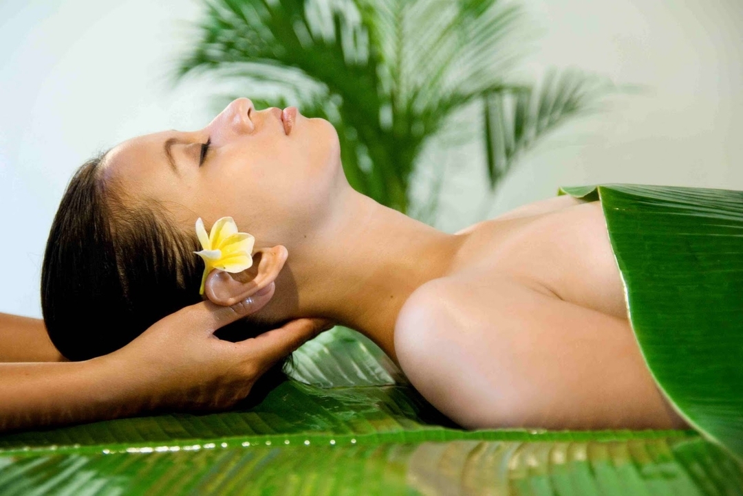 RELAXING AT COMFY SPA 5