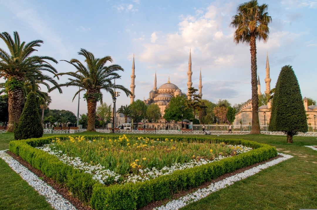 4 Days Istanbul Cappadocia Tour & Cave Hotel + Balloon 9