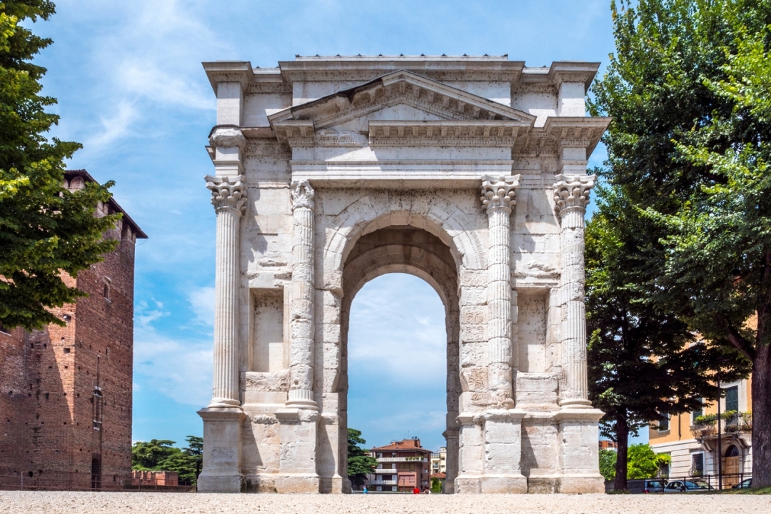 Verona Self Guided Walking Tour with an APP 4
