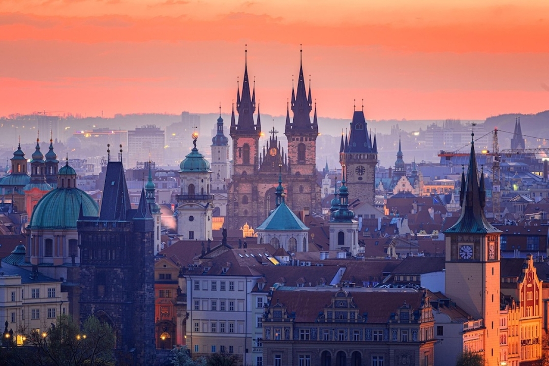 Award-Winning 4-Hr Old Town Prague Food Tour, 4 Drinks incl. 4