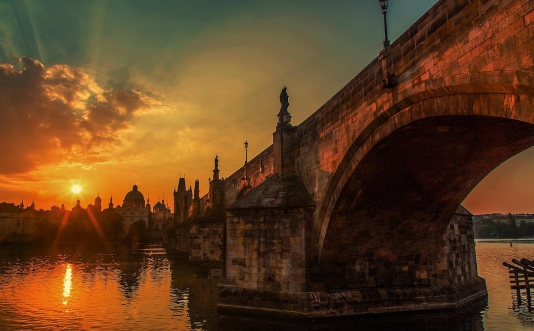 Award-Winning 4-Hr Old Town Prague Food Tour, 4 Drinks incl. 10