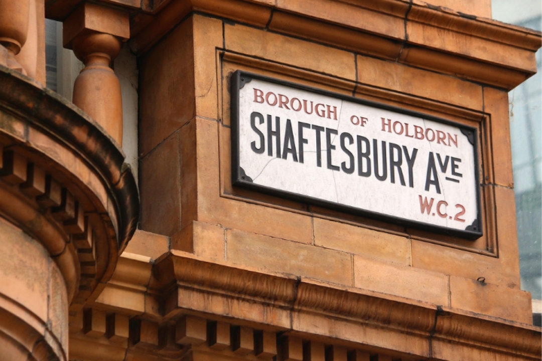 London: West End Self-Guided Walking Tour with an APP 7