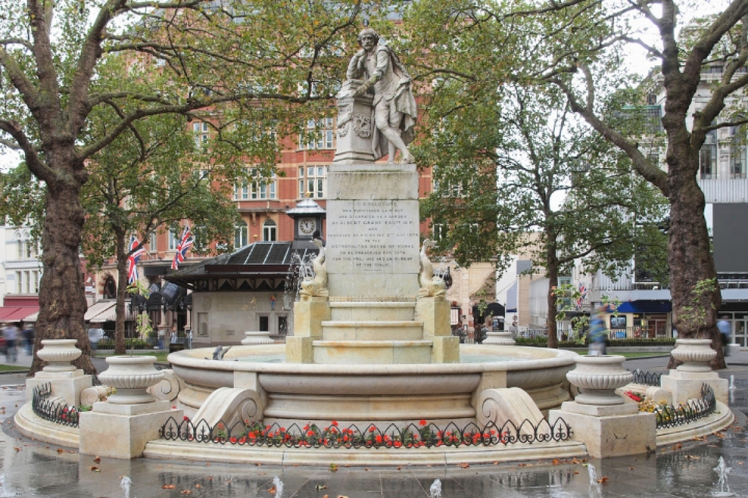 London: West End Self-Guided Walking Tour with an APP 9