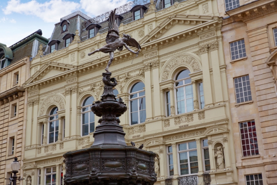 London: West End Self-Guided Walking Tour with an APP 10