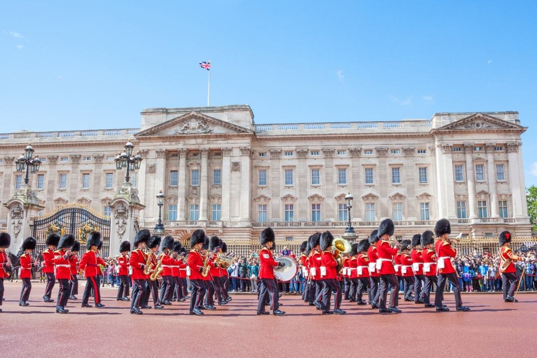 London: Changing Of The Guard Self Guided Tour with an APP 4