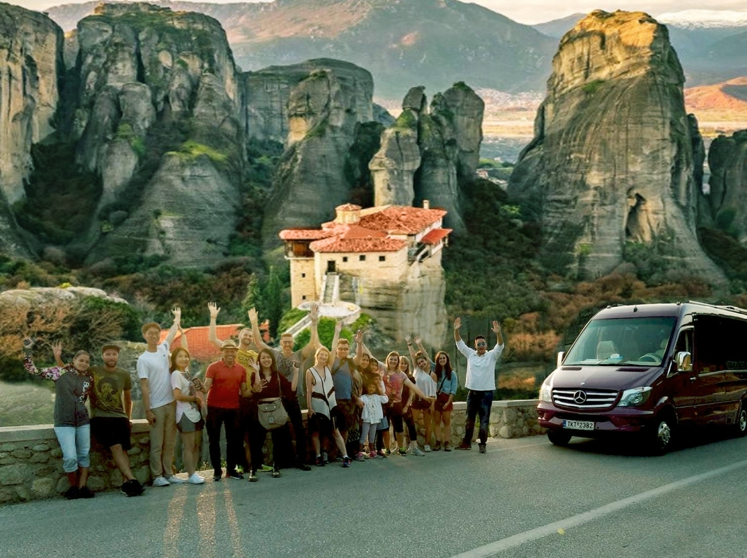 Meteora DayTrip from Athens with Local Guide 1