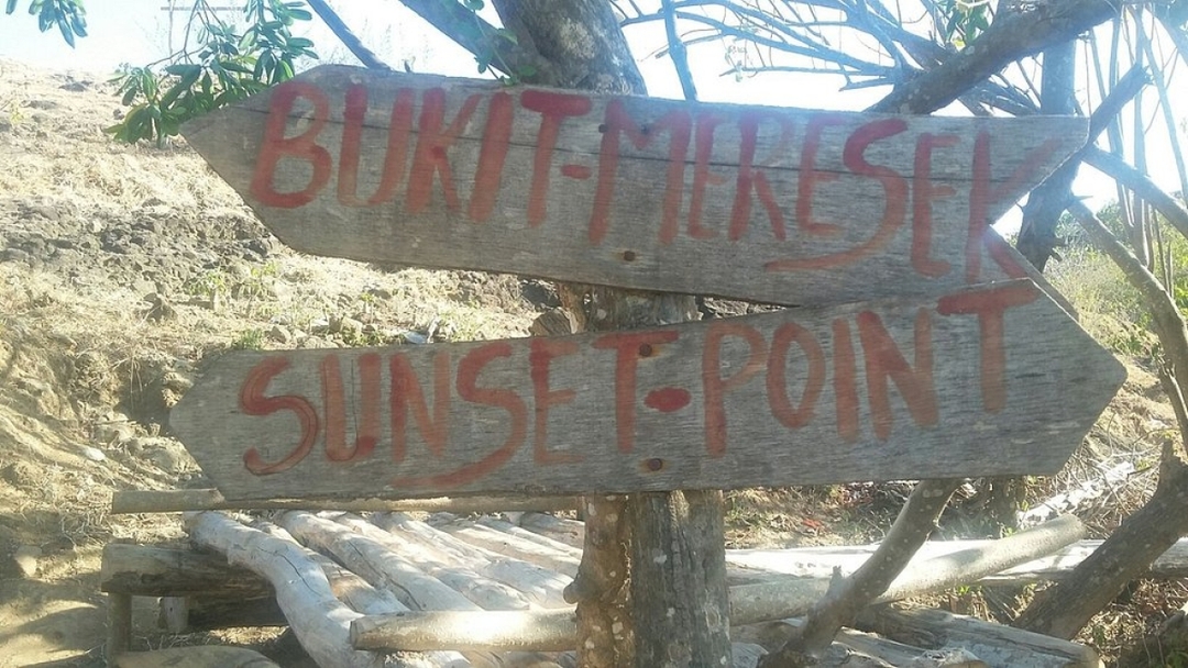 Benang Kelambu Waterfall and Mandalika South Beaches Day Trip 4