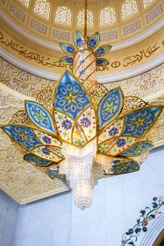 Abu Dhabi Half Day Sightseeing Tour Grand Mosque, Royal Palace & Emirates Palace 6