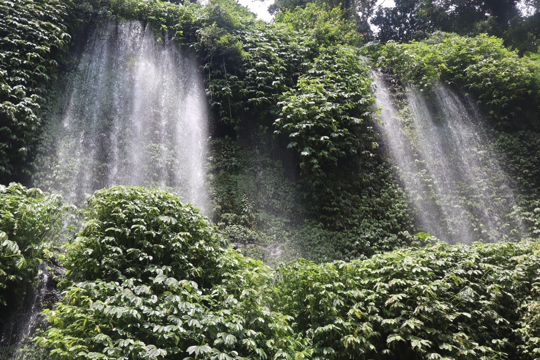 Benang Kelambu Waterfall and Mandalika South Beaches Day Trip 7